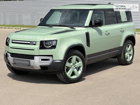 Land Rover Defender 2023