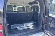 Land Rover Defender SE