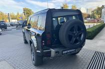 Land Rover Defender X-Dynamic SE