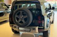 Land Rover Defender X-Dynamic SE