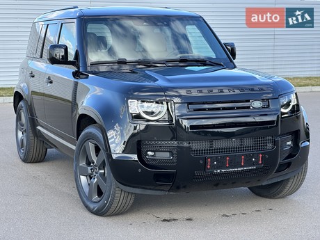 Land Rover Defender 2025
