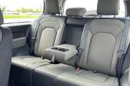 Land Rover Defender S