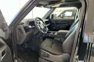 Land Rover Defender X-Dynamic SE