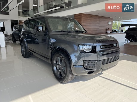 Land Rover Defender 2025
