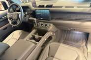 Land Rover Defender X-Dynamic SE