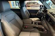 Land Rover Defender X-Dynamic SE