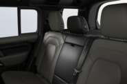 Land Rover Defender X-Dynamic SE