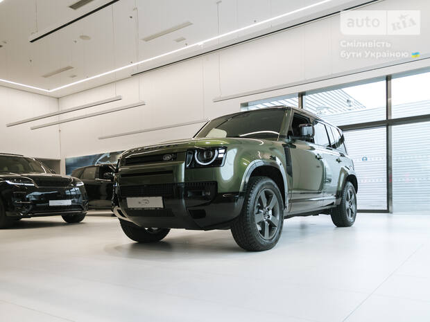 Land Rover Defender 2025