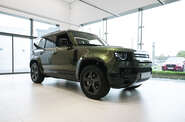 Land Rover Defender X-Dynamic SE