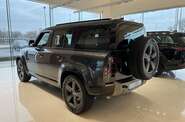 Land Rover Defender X-Dynamic SE