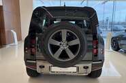 Land Rover Defender X-Dynamic SE