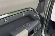 Land Rover Defender S