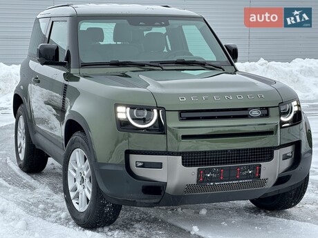 Land Rover Defender 2025