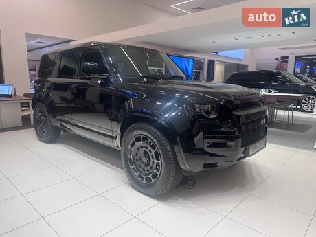 Land Rover Defender 2025