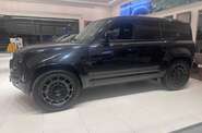 Land Rover Defender Octa