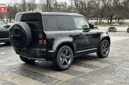 Land Rover Defender X-Dynamic SE