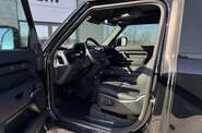 Land Rover Defender SE
