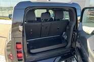 Land Rover Defender SE