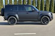 Land Rover Defender Octa