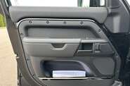 Land Rover Defender Octa