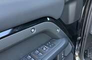 Land Rover Defender X-Dynamic HSE