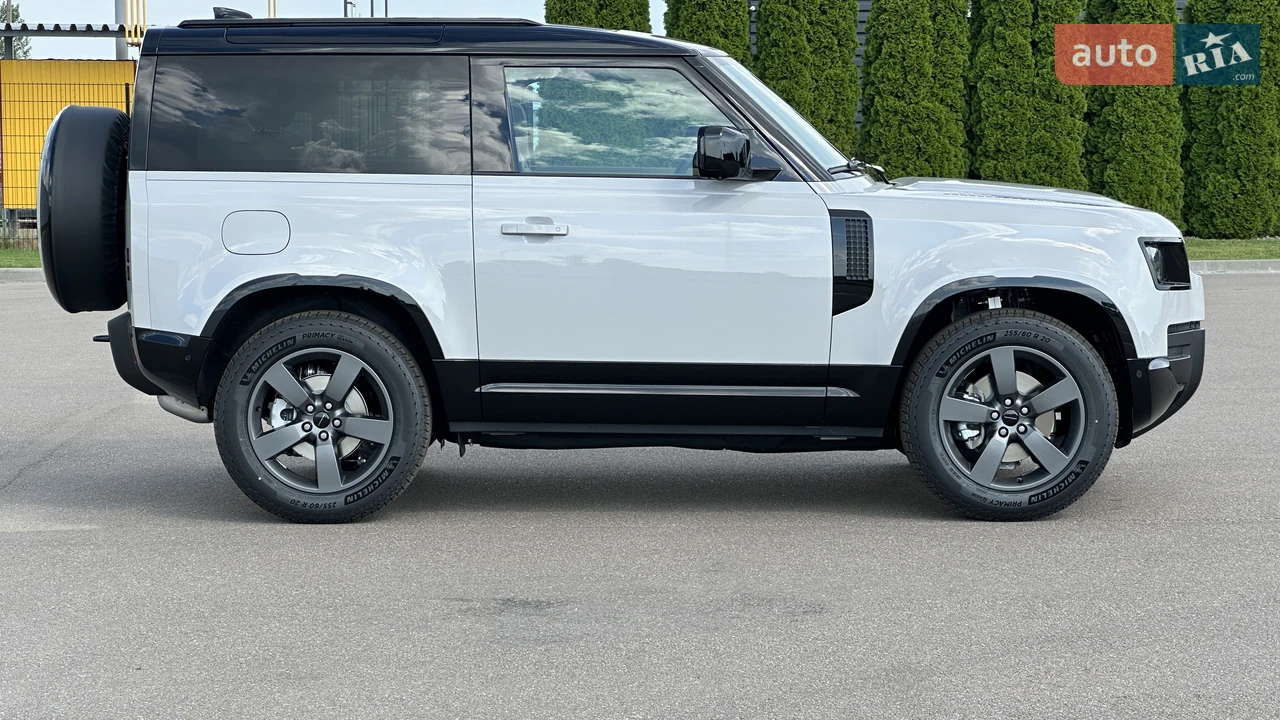 Land Rover-9