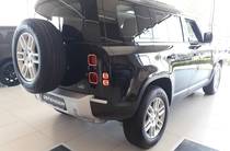 Land Rover Defender S