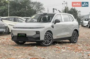 Leapmotor B10