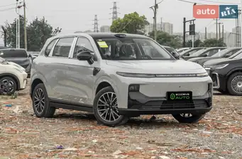 Leapmotor B10