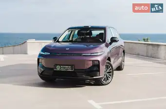 Leapmotor B10