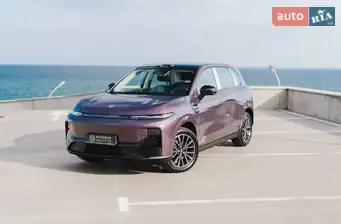 Leapmotor B10