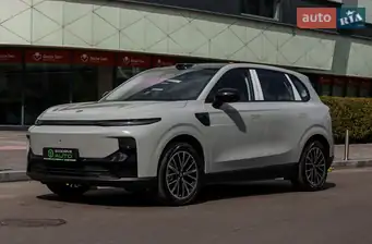Leapmotor B10