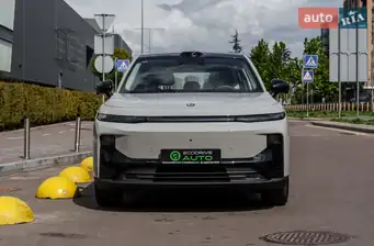 Leapmotor B10
