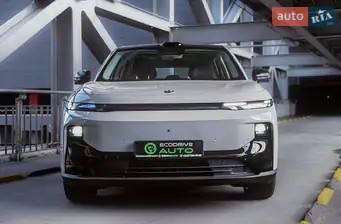 Leapmotor B10