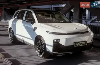 Leapmotor B10