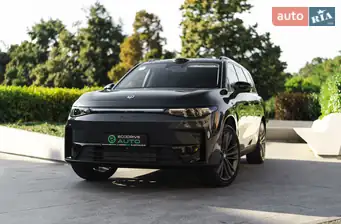 Leapmotor C16