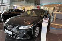 Lexus ES Business