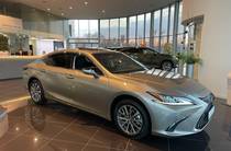 Lexus ES Business