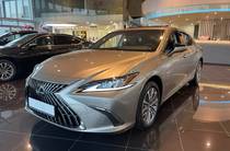 Lexus ES Business