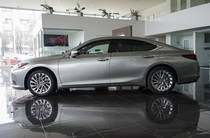 Lexus ES Executive+