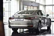 Lexus ES Launch Edition