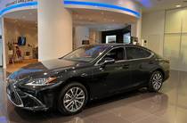 Lexus ES Business