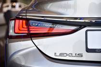 Lexus ES Business