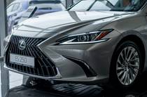 Lexus ES Launch Edition