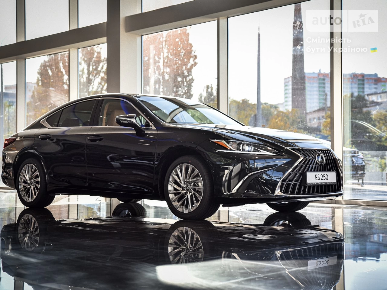 Lexus ES Launch Edition