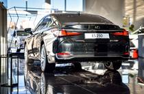 Lexus ES Launch Edition