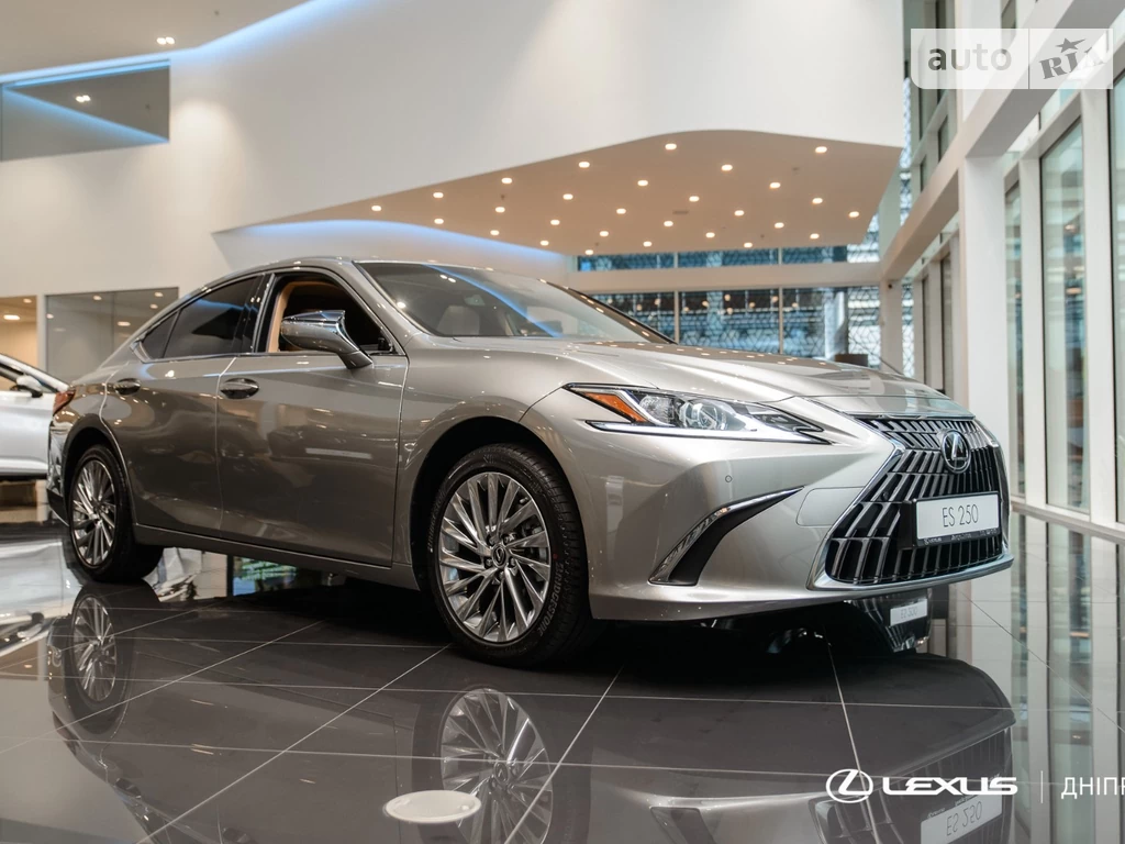 Lexus ES Launch Edition