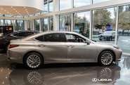 Lexus ES Launch Edition