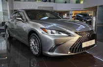 Lexus ES Launch Edition