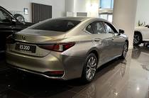 Lexus ES Business